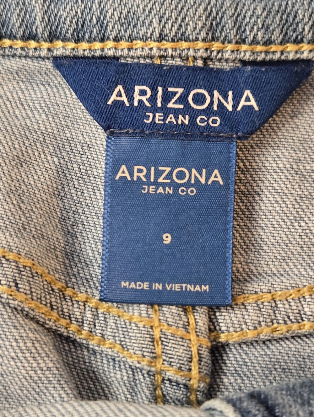 Arizona Jean Co Light Wash Distressed Denim Mini Skirt Size 9 - Picture 5 of 5